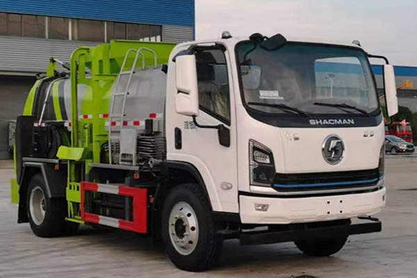 Kitchen waste truck